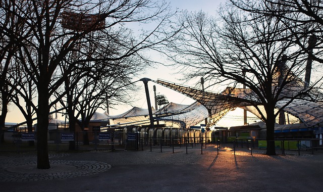 足球——欧国联:奥地利平塞尔维亚.