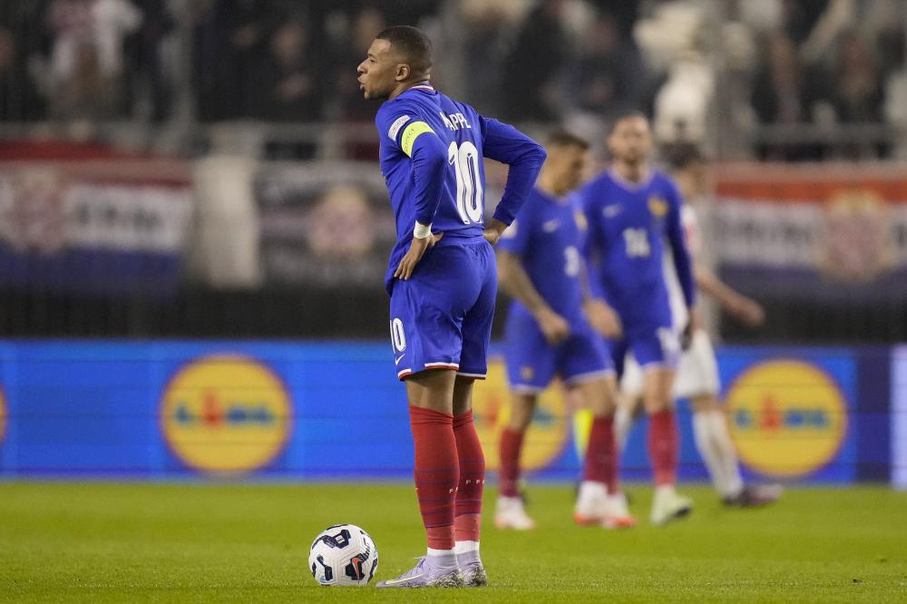 莱昂纳德近6战场均26分 命中率超58%!赛后回应憾负:第二节太差.